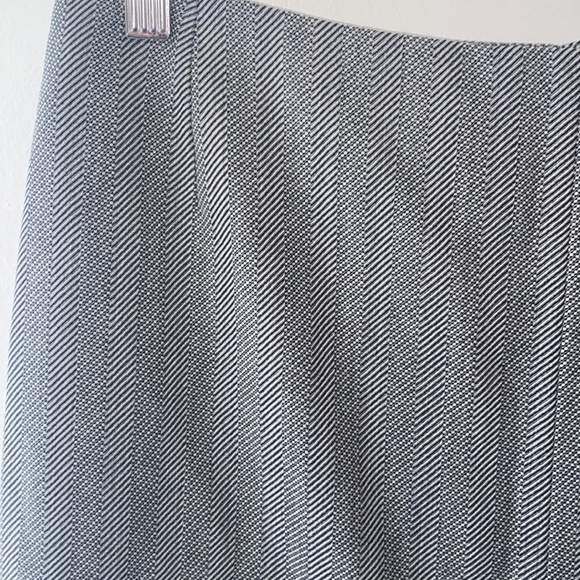 Alexander McQueen Fleece Wool Split Hem Pencil Skirt Sz 40 - Picture 3 of 8
